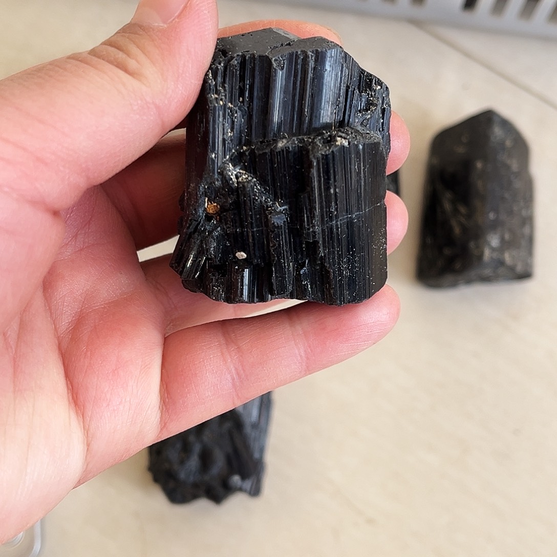 洛***…水晶未镶嵌珠宝半成品