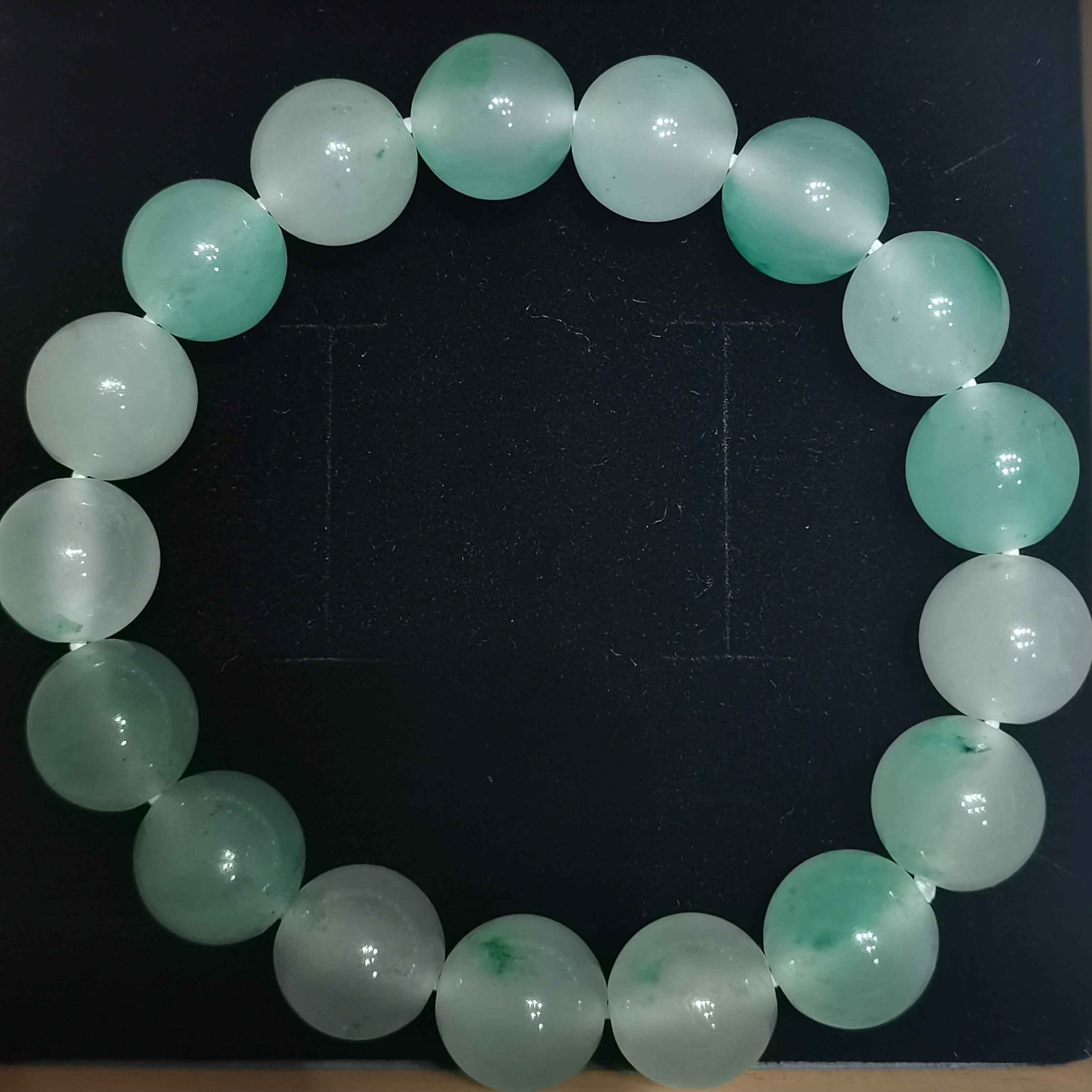 #非洲翠飘花珠子玉手链手串 简约百搭随机发