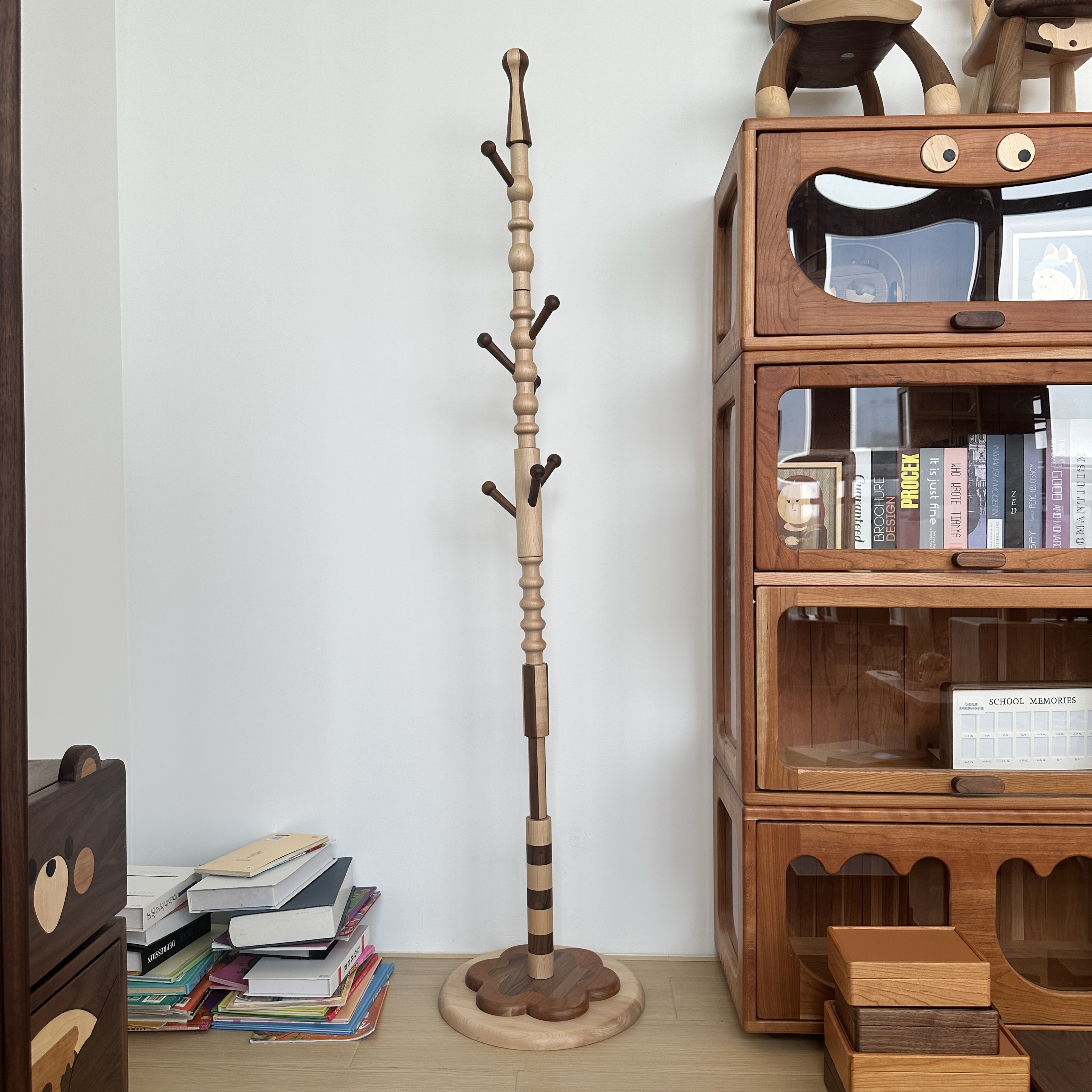 092太阳花儿童衣架游乐园衣帽架治愈系实木用卧室家居