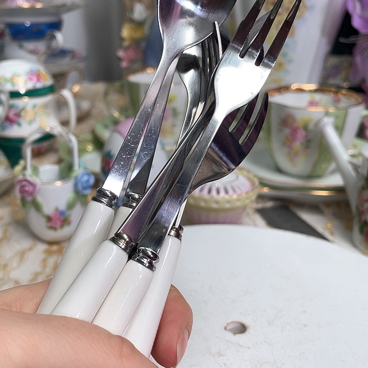 瓷片摆件摆件，摆件。摆件。摆件。摆件