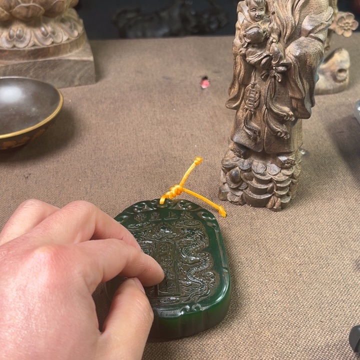 精品摆件工艺品等