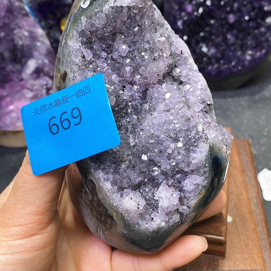 水晶大型摆件（非配饰）未镶嵌