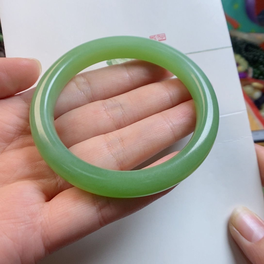 和田玉手镯未镶嵌清**画56.8翠青