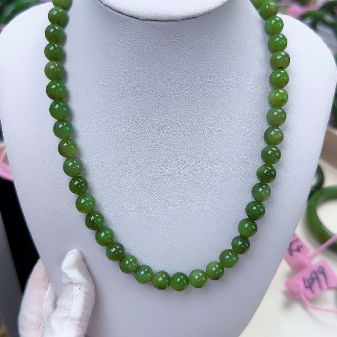 和田玉（碧玉）串珠未镶嵌