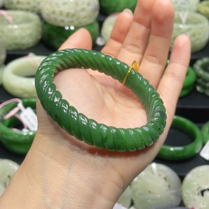 和田玉手镯57+圈口 编号66未镶嵌