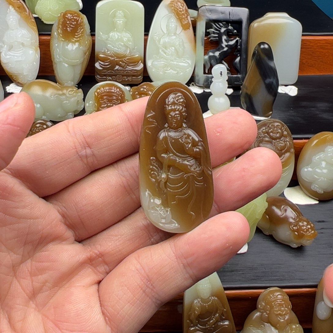 和田玉（糖玉）颈饰未镶嵌大*