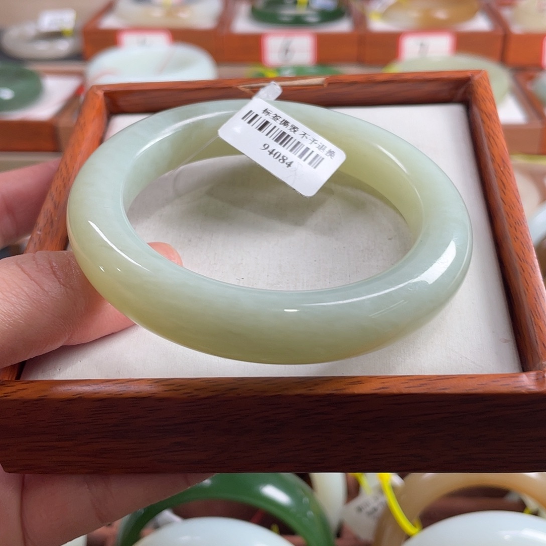 【闪购商品】和田玉未镶嵌手镯57