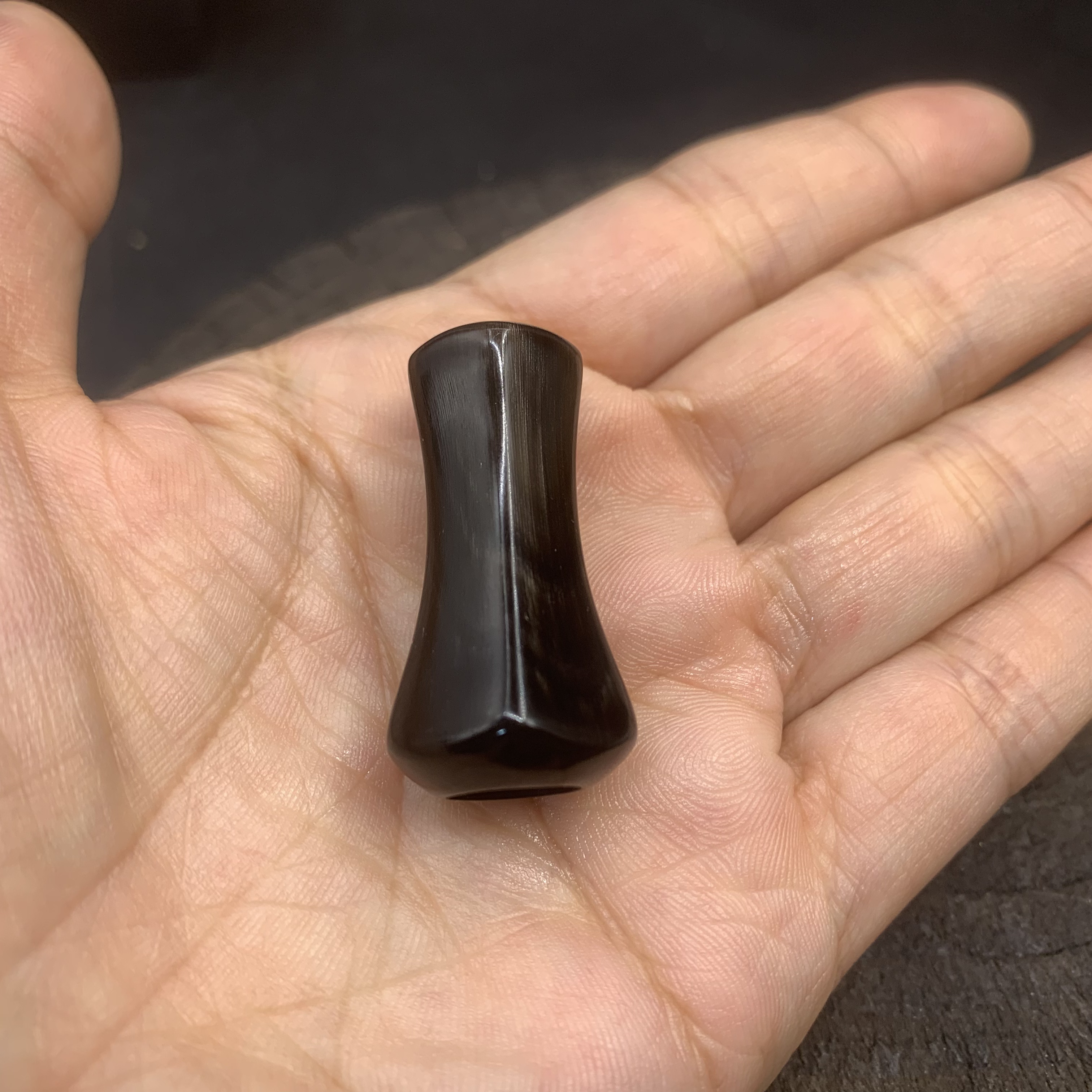 网秋粒水滴轮黑牛角握丸S/D牌通用常规款单只网秋粒