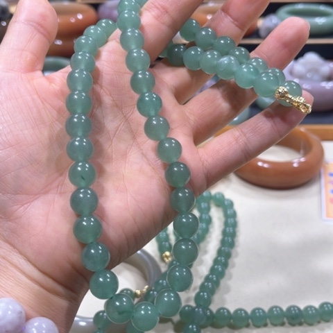 未镶嵌手镯石英质玉