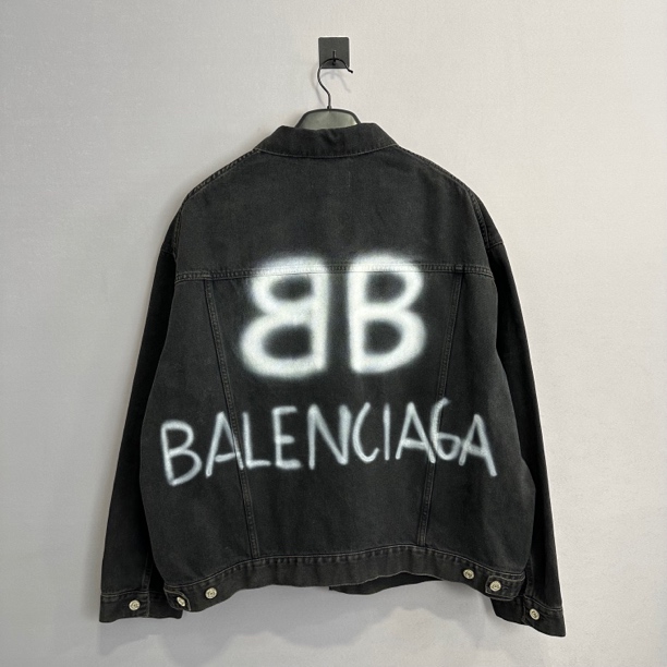 Balenciaga/巴黎世家涂鸦喷漆牛仔夹克/S码/全新原吊牌/价19600