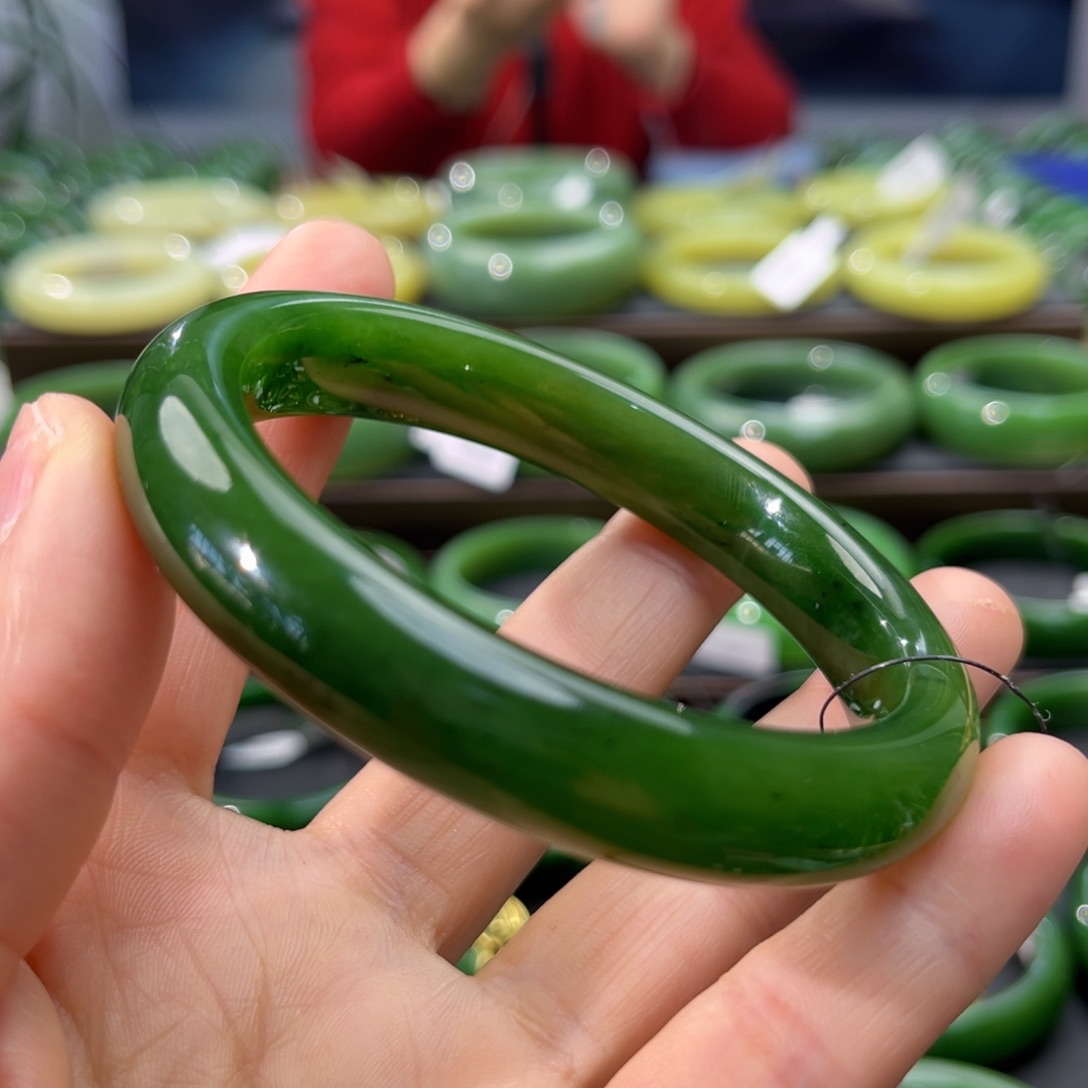 和田玉（碧玉）手镯未镶嵌