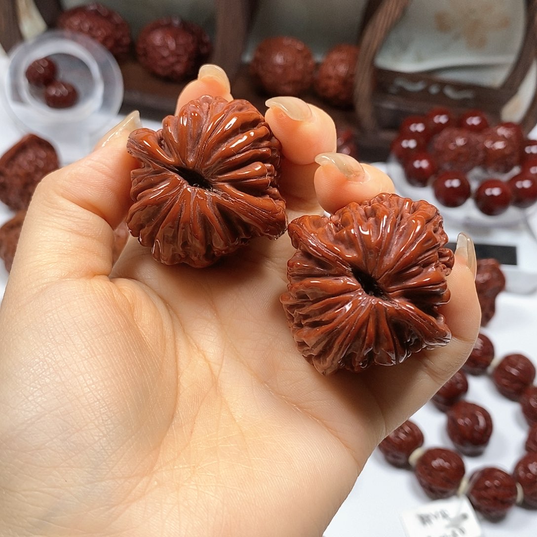 吊坠橄榄核四座楼41卡