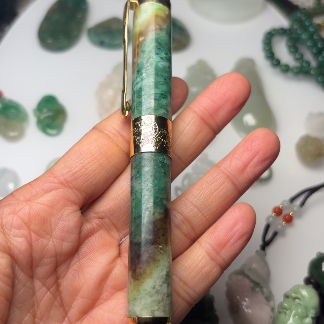 独山玉未镶嵌独玉钢笔独玉钢笔