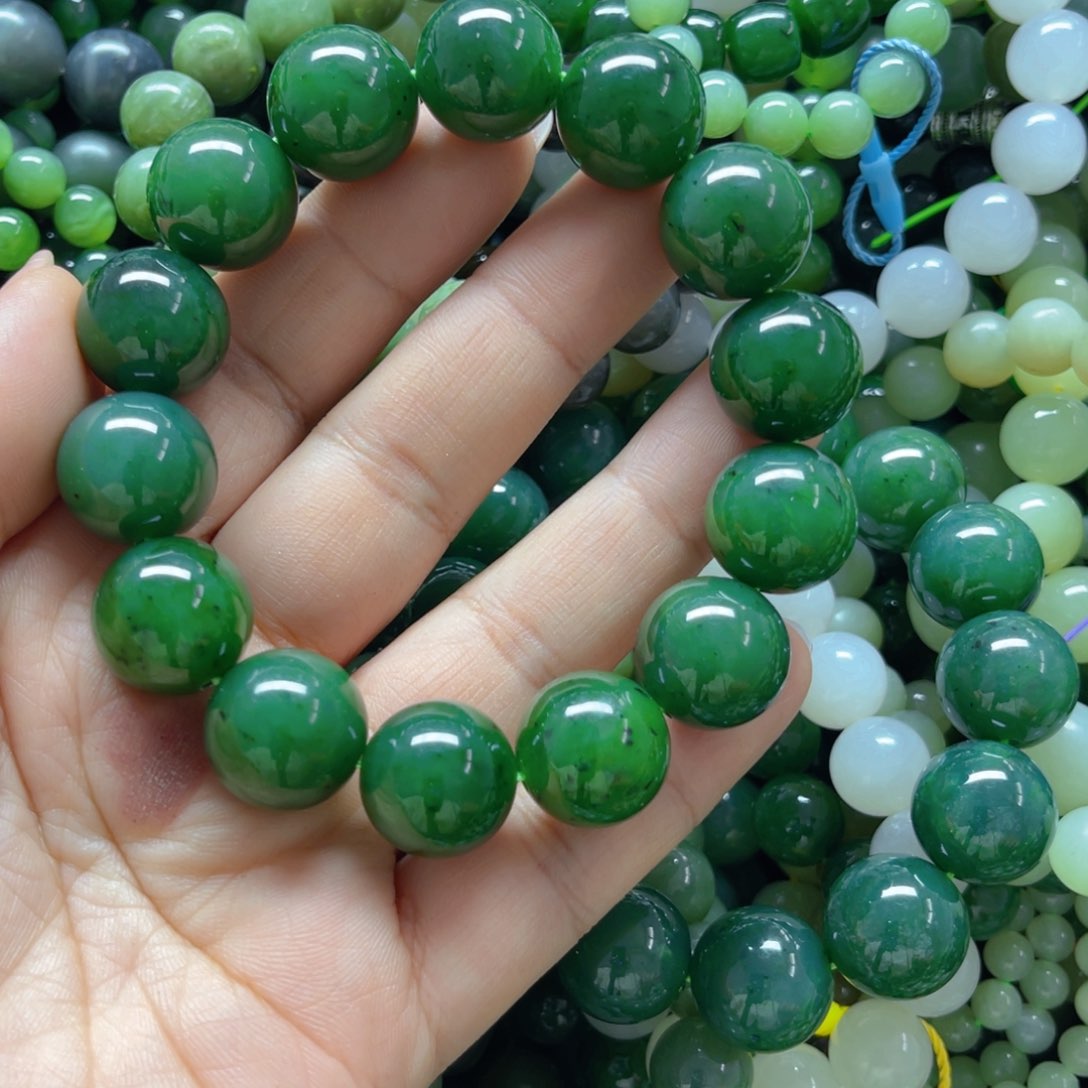 未镶嵌和田玉手链