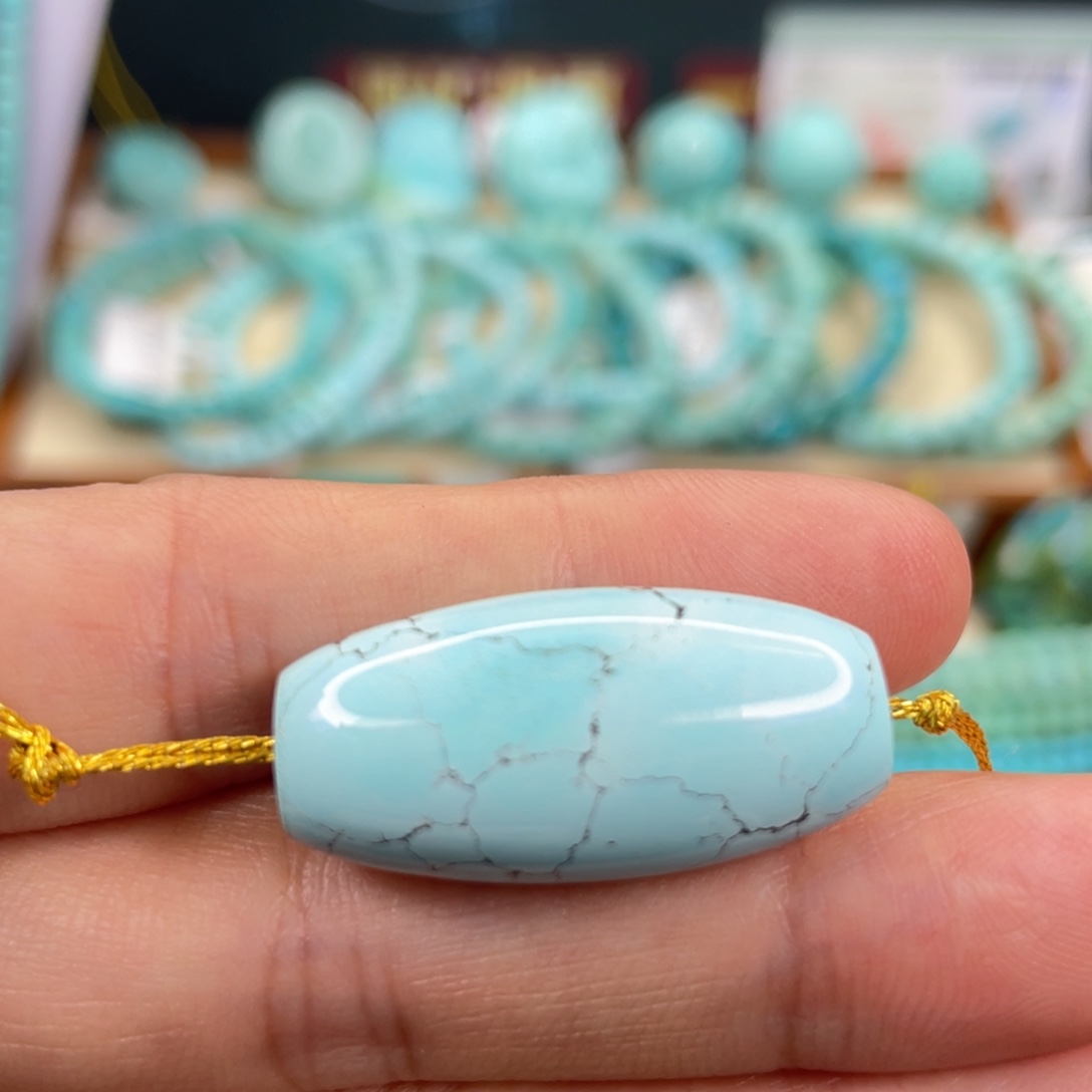 绿松石未镶嵌挂件