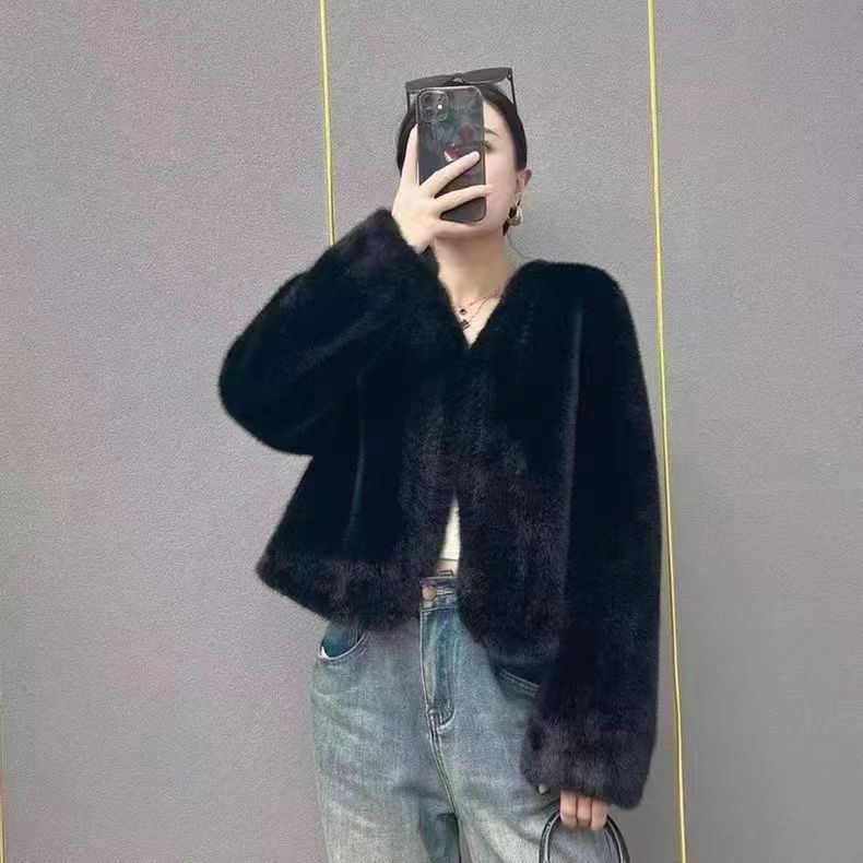 人造皮草 冬季新款貂皮短款V领皮毛一体仿貂毛绒环保皮草毛毛外套