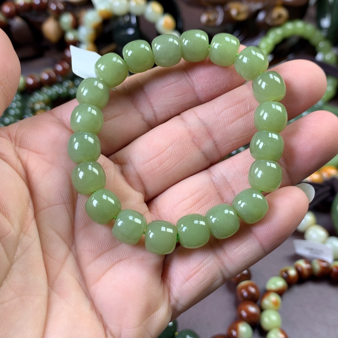 透闪石质玉未镶嵌手链