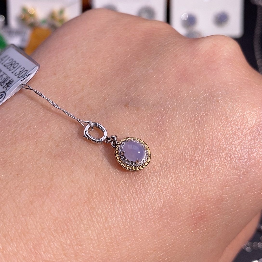 翡翠吊坠(不含链)18K金镶嵌