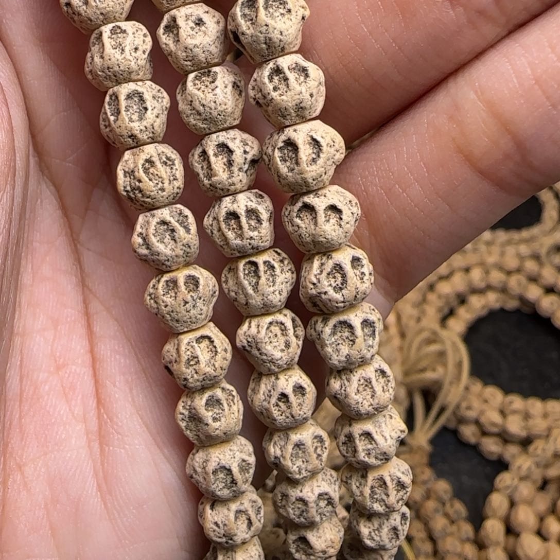 柏香籽/百香籽吊坠康**姆