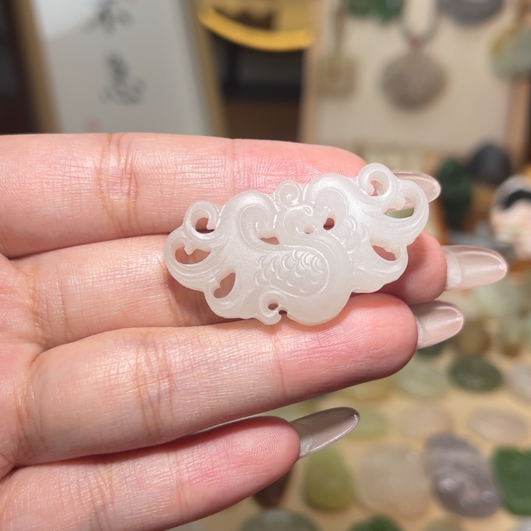 和田玉未镶嵌颈饰林*