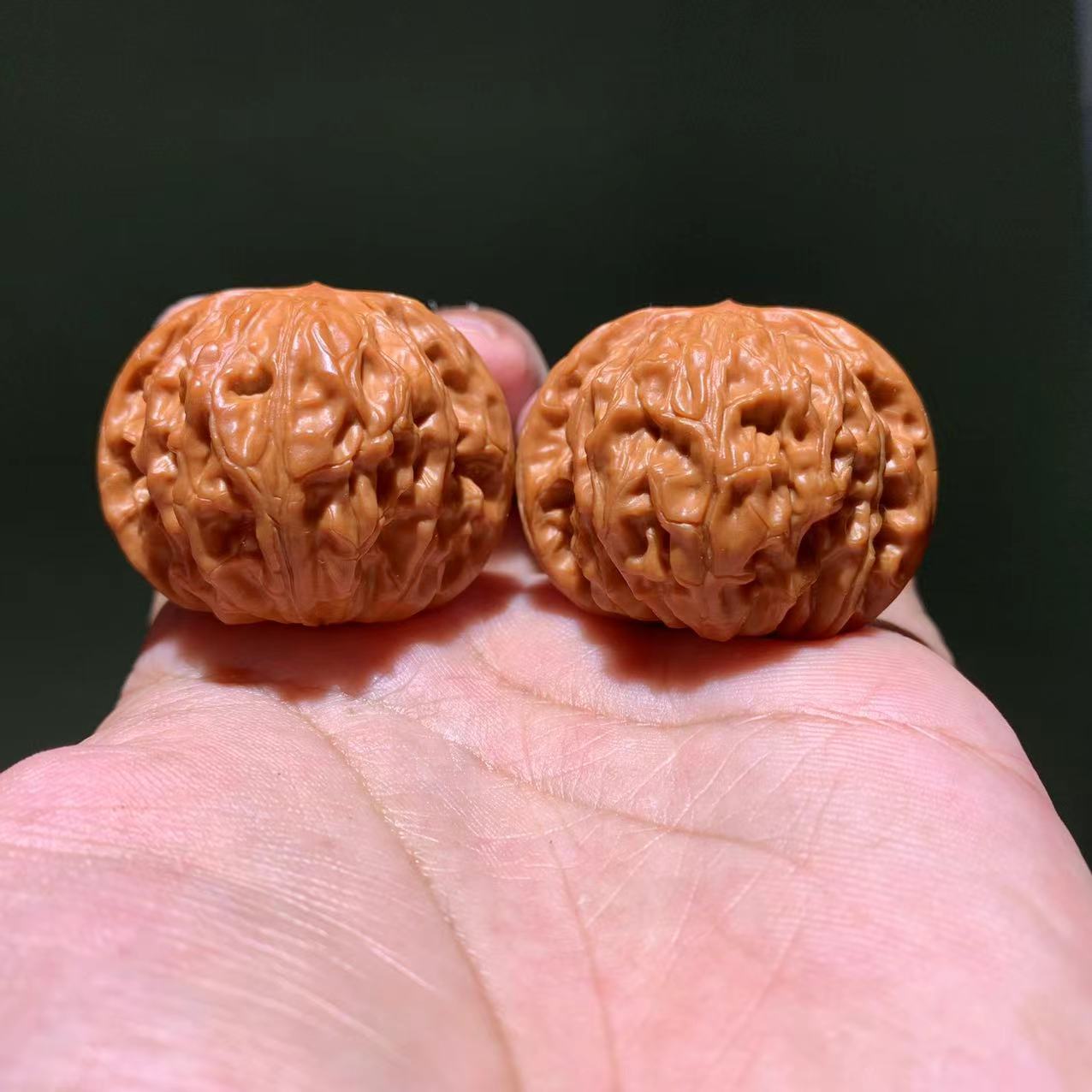 文玩核桃狮子头精品