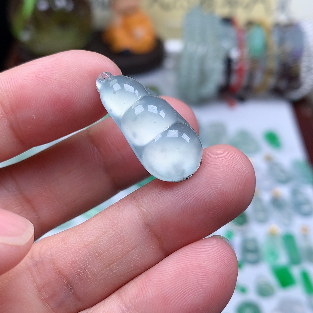 翡翠裸石缅甸天然A货翡翠冰种豆子