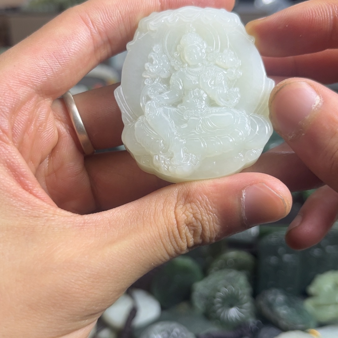 和田玉未镶嵌颈饰