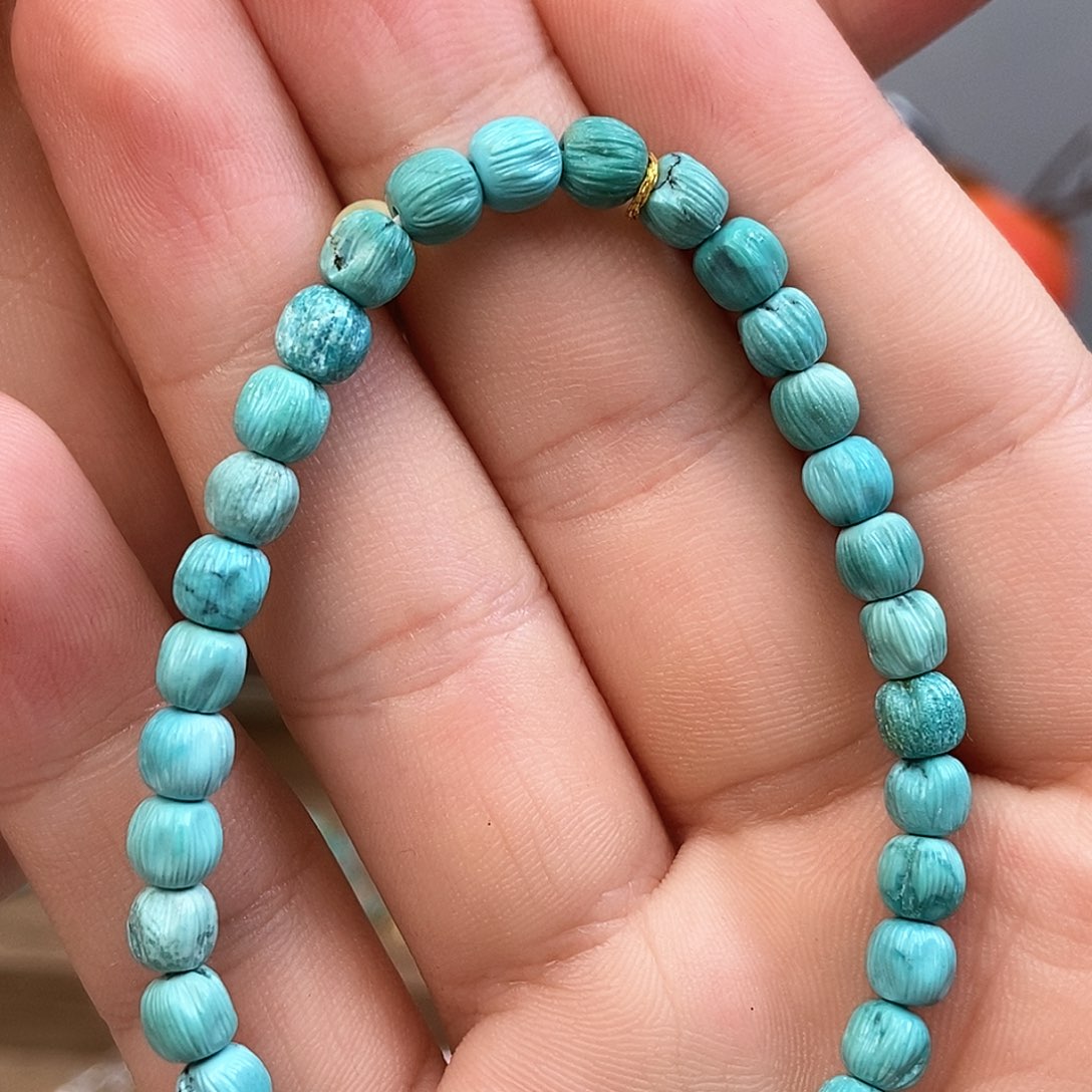 未镶嵌蜜蜡珠宝奇石