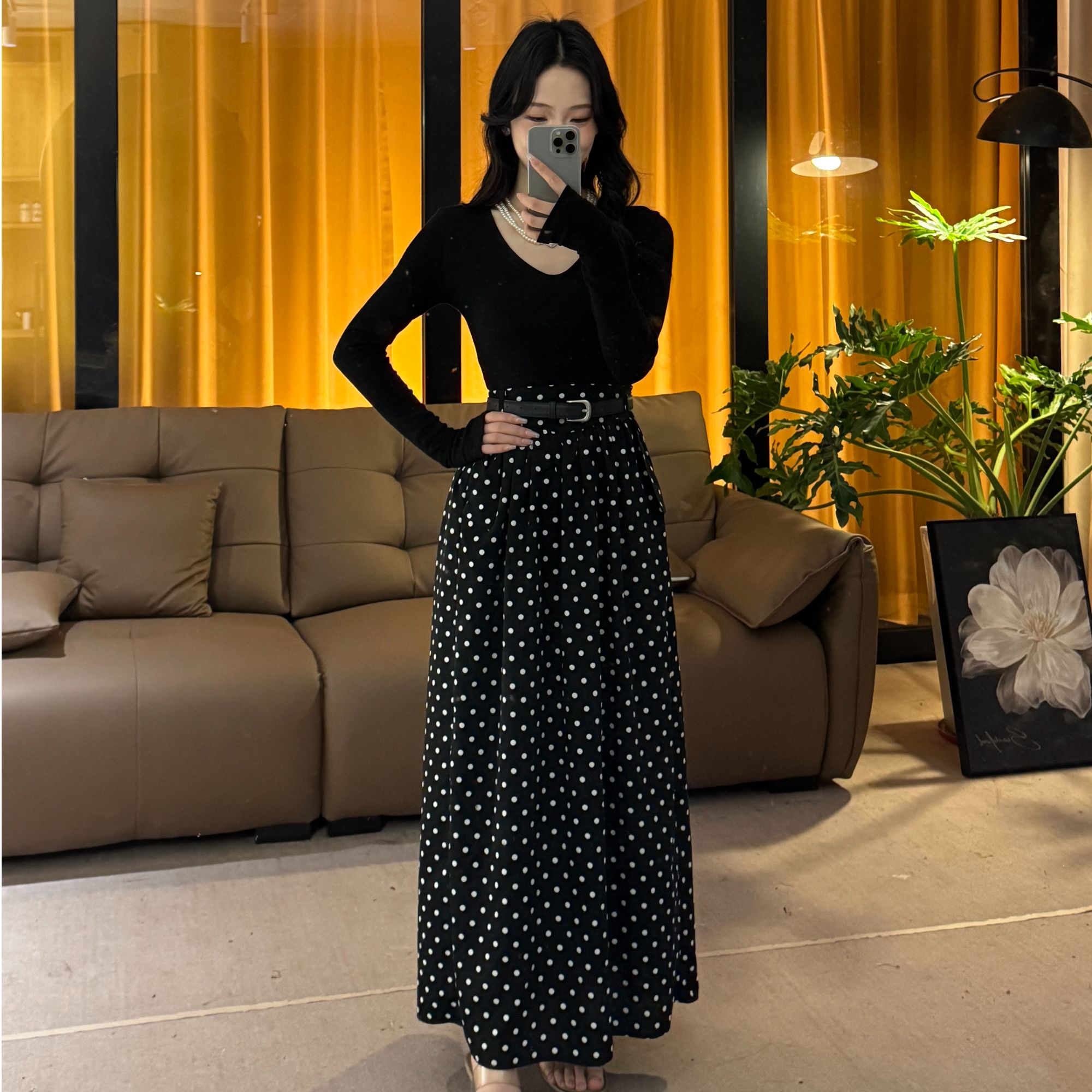 【诗诗】 春夏新款气质高级感伞裙黑色波点半裙1025+F3001-1