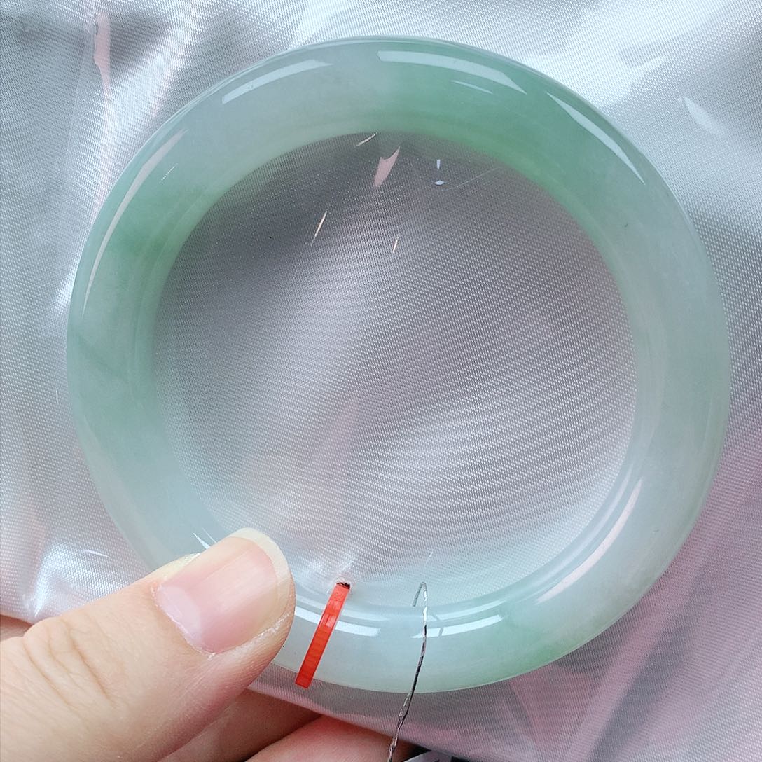 翡翠手镯未镶嵌58圆