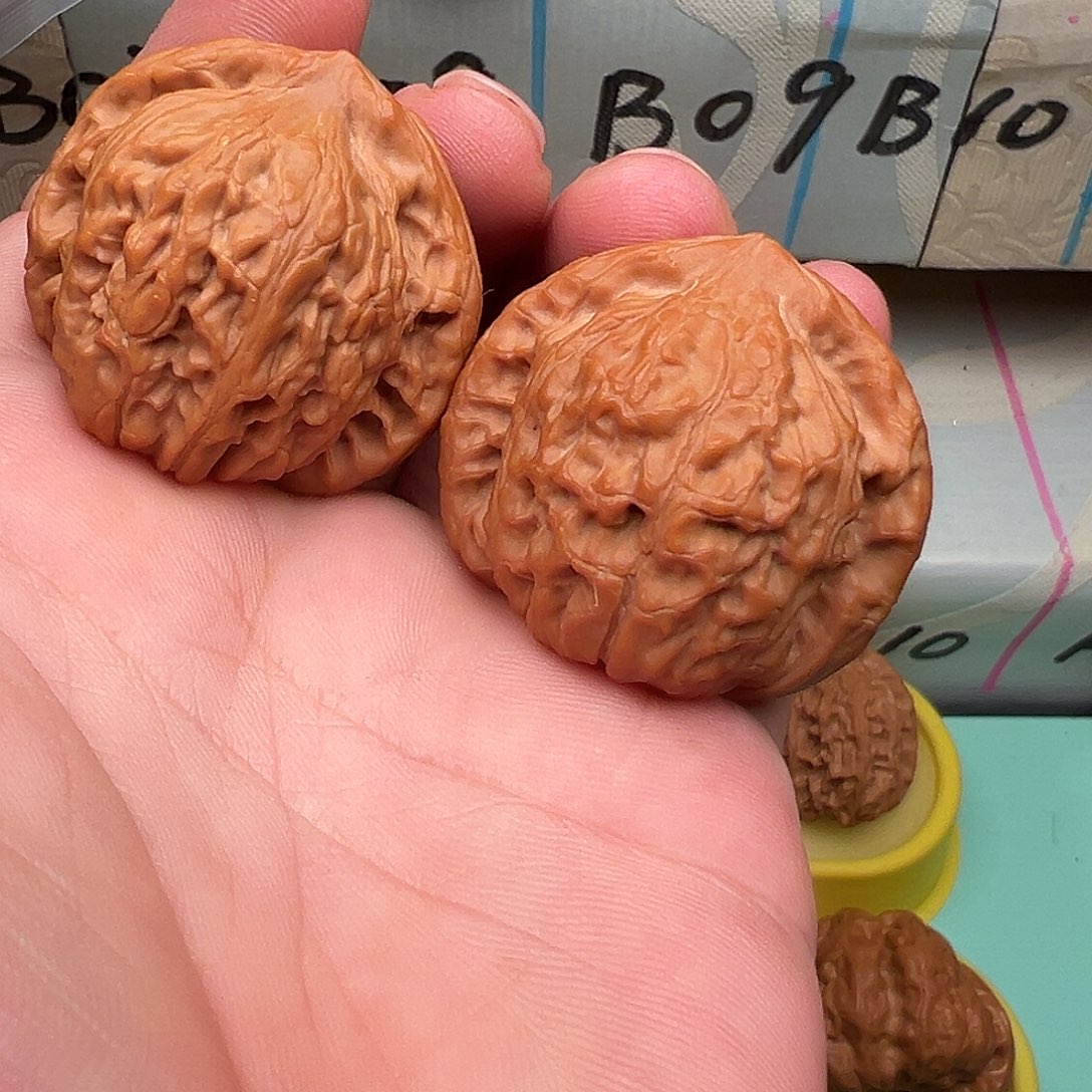 文玩核桃吊坠招财公子40