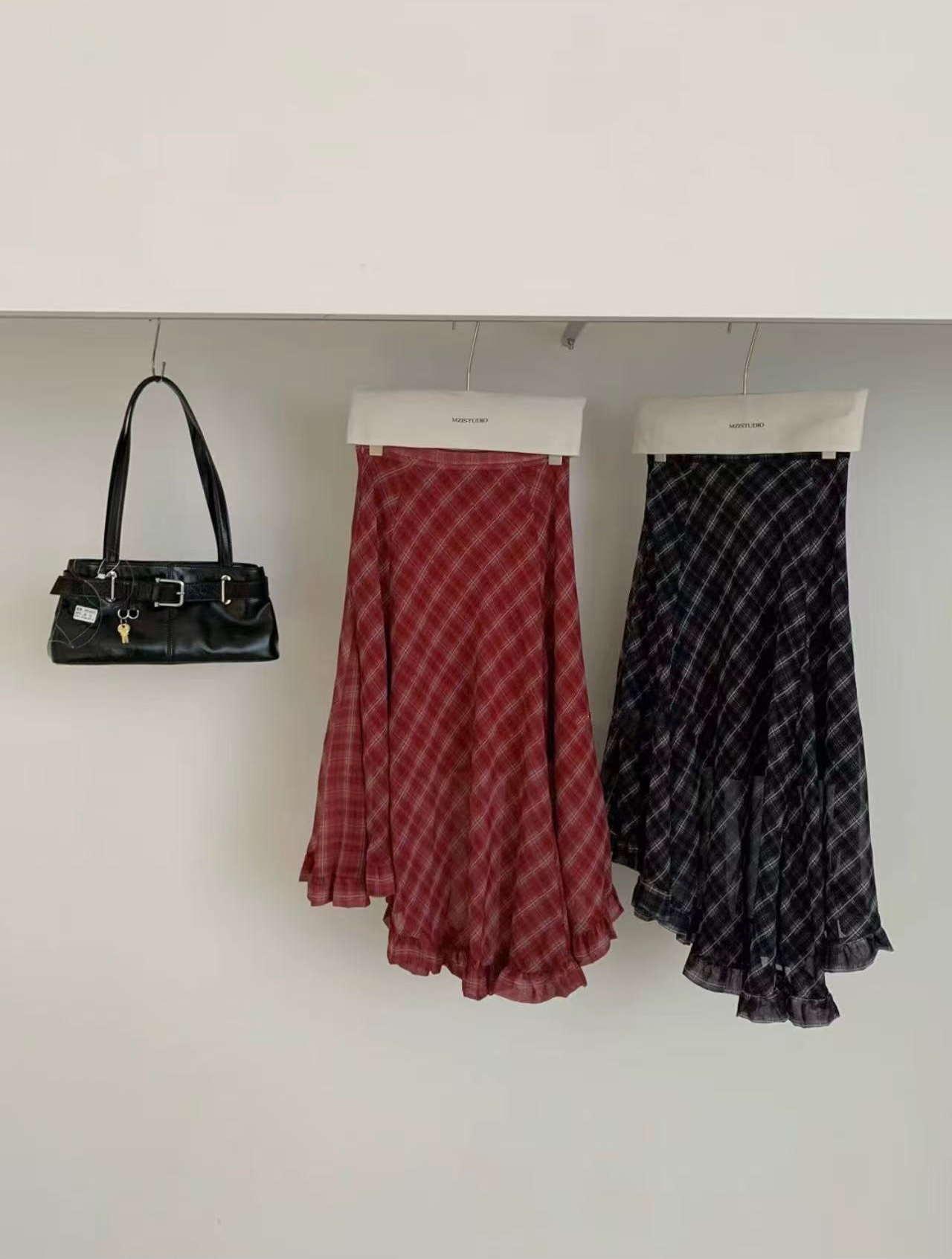 18221韩版新款女装宽松格子半身裙