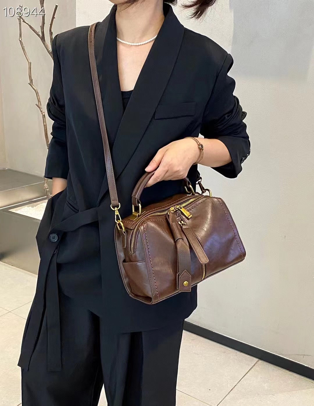 时尚单肩欧美风轻奢风肩包斜跨防盗休闲斜挎包小众复古潮流88299