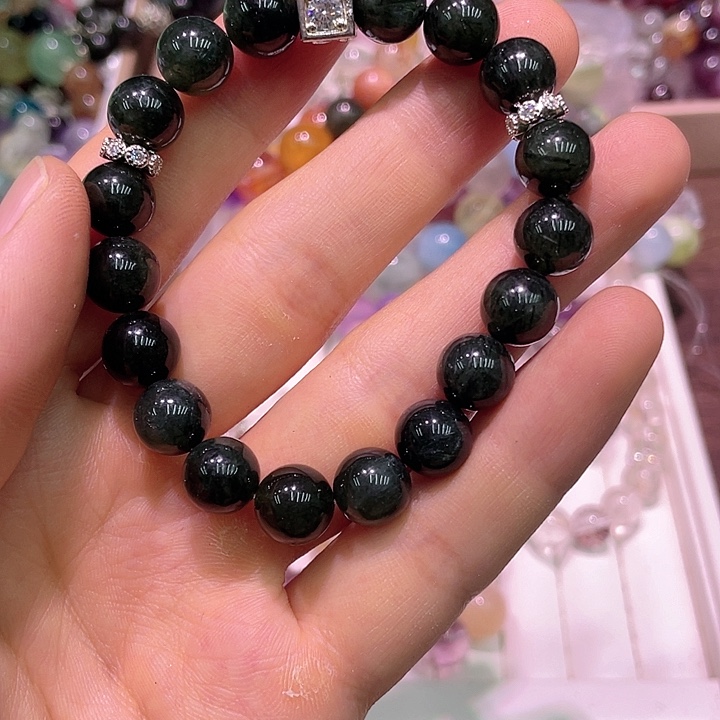 水晶手串未镶嵌绿发