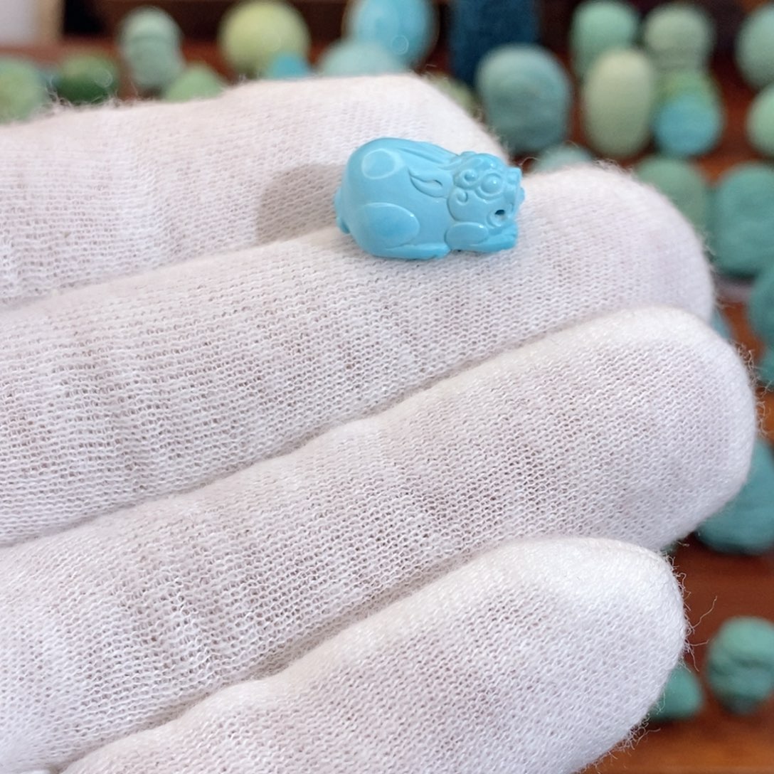 绿松石未镶嵌珠宝奇石