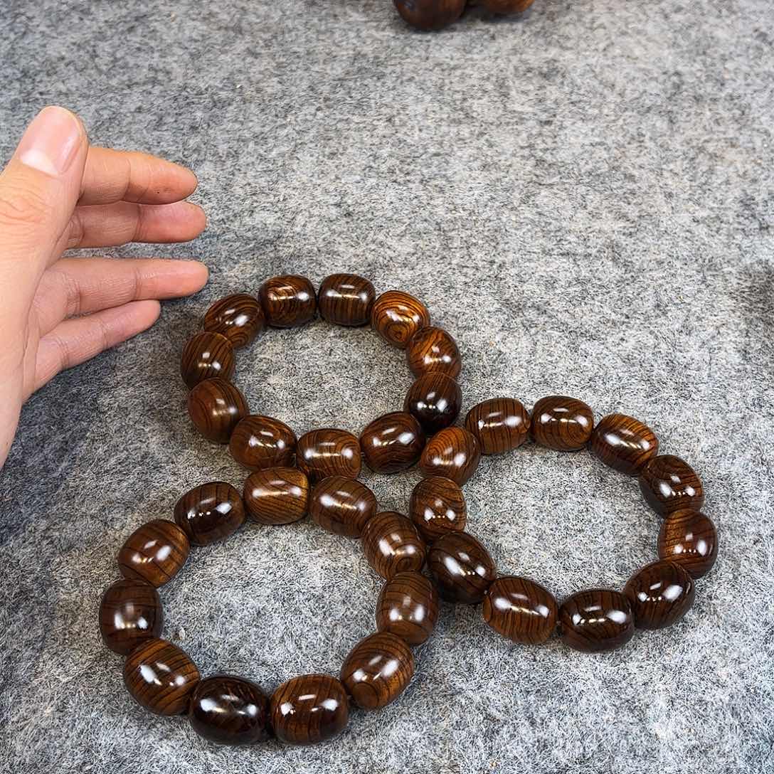 柏木（崖柏）崖柏绿色五灵脂手串