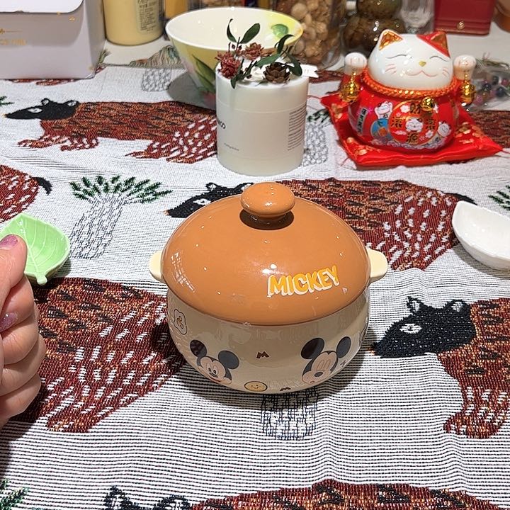 瓷片Eyihfhjhjkjhjkk