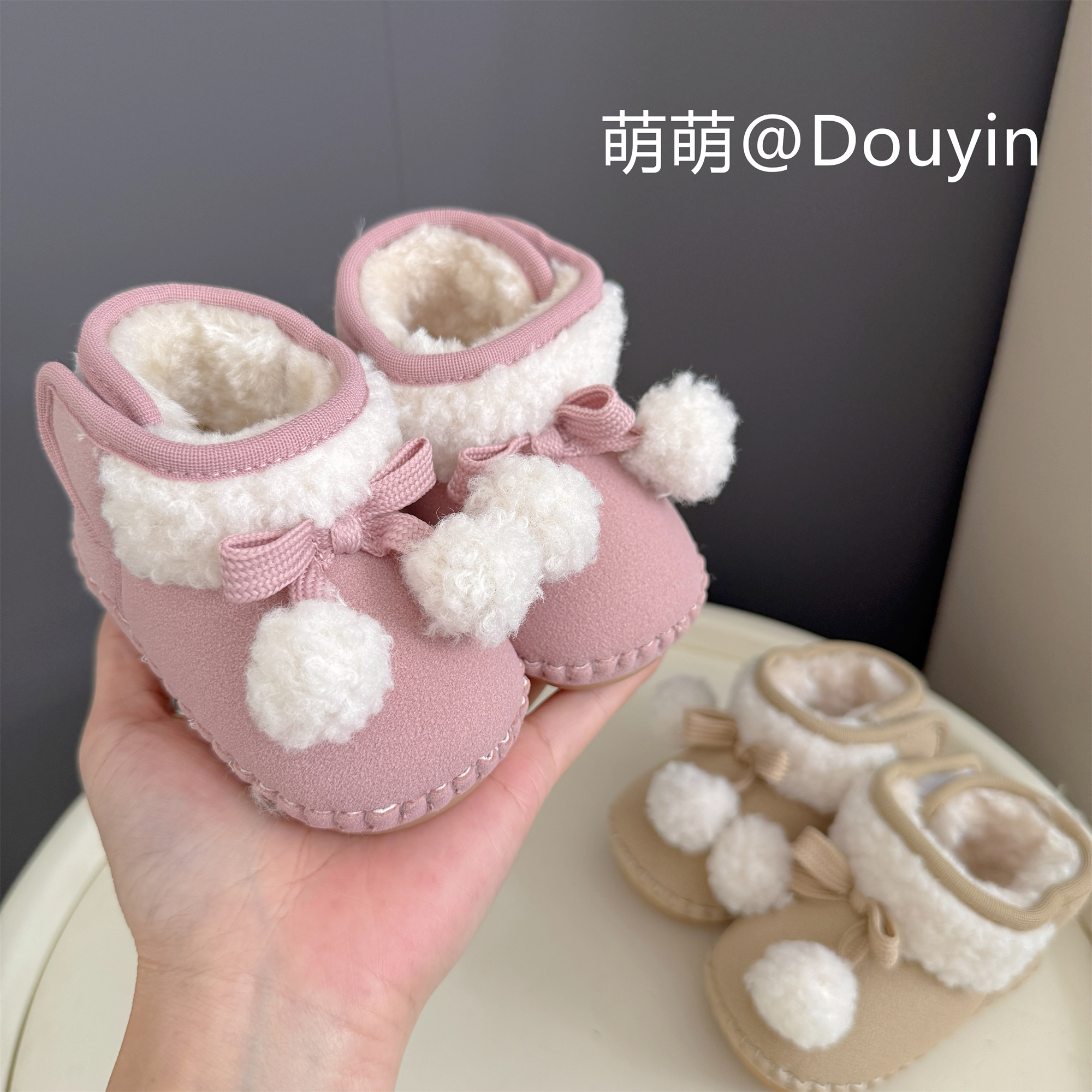 婴幼儿鞋子冬0-1岁女宝宝软胶底保暖3-12个月防掉跟防滑加绒棉鞋