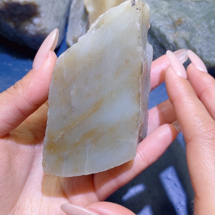 和田玉未镶嵌珠宝半成品