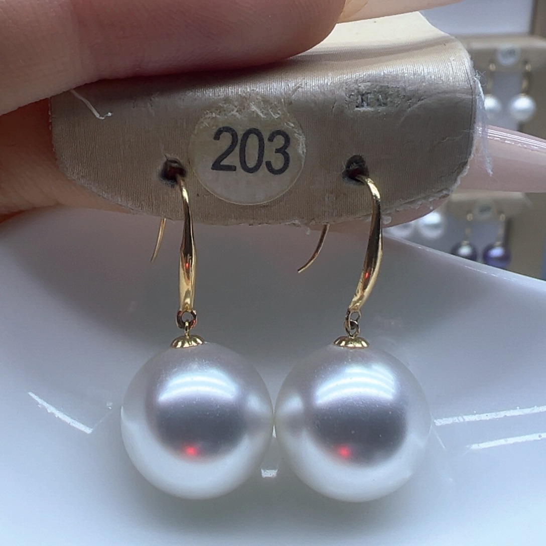 18K金镶嵌淡水珍珠耳饰
