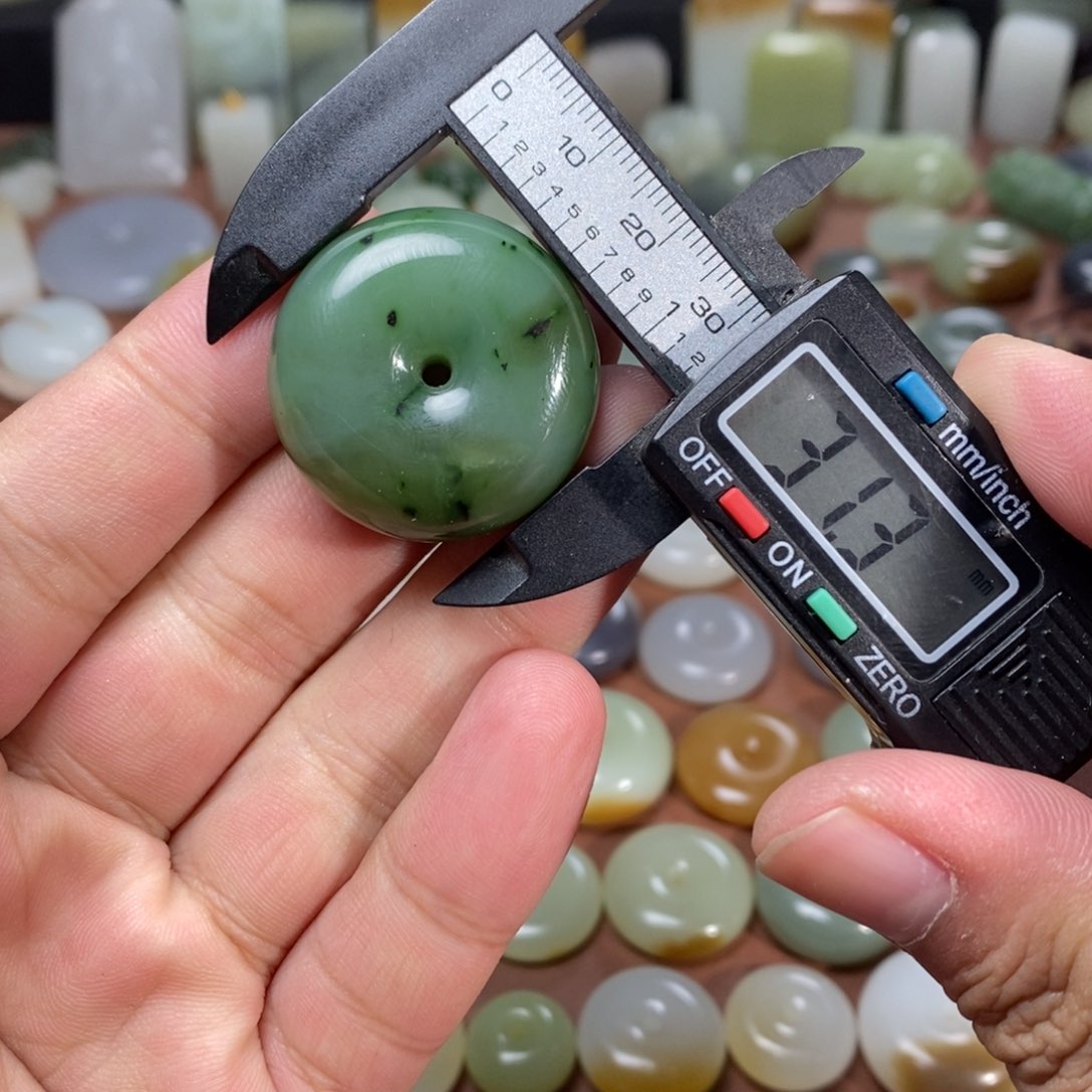 和田玉吊坠(不含链)未镶嵌