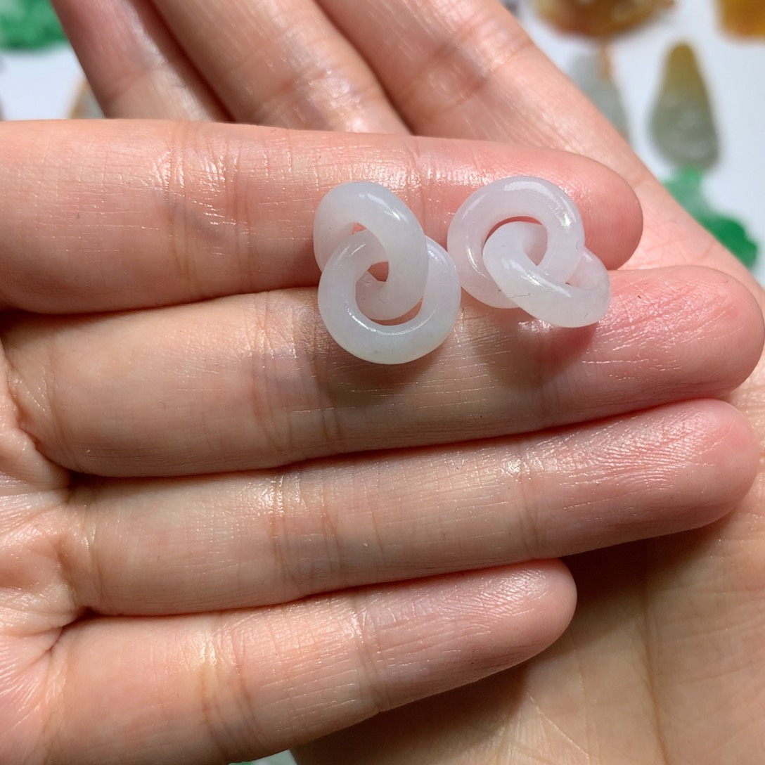 定制翡翠未镶嵌环环相扣