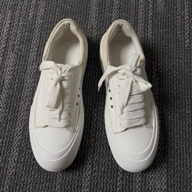 95新 Alexander McQueen/亚历山大·麦昆 休闲低帮板鞋/41码/1265