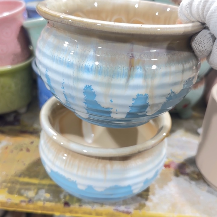 凑9块包邮，有孔，不清楚问客服