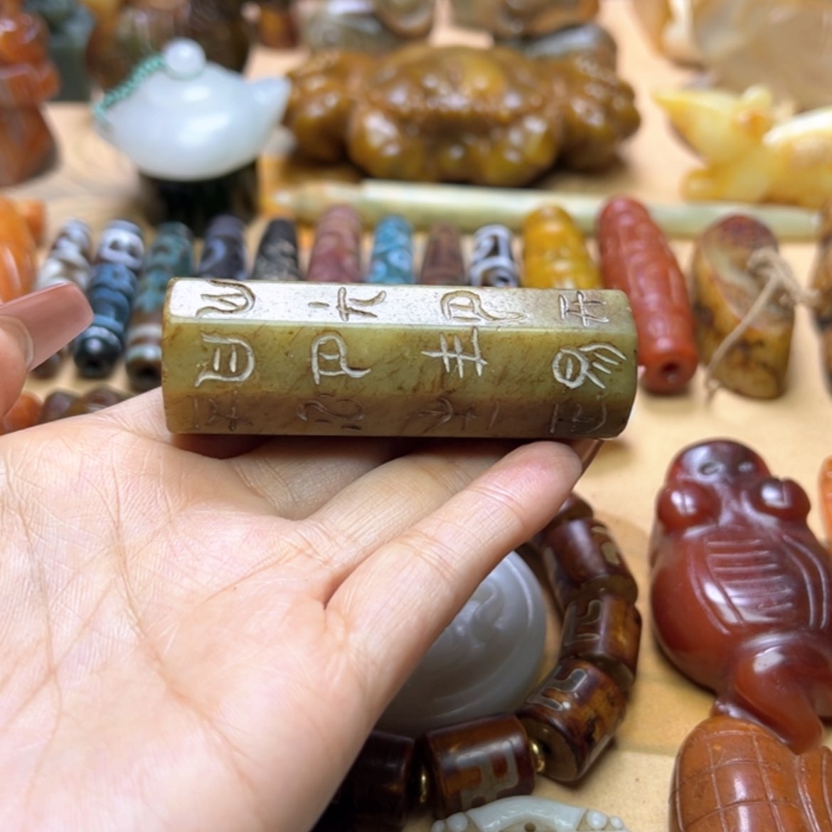 【闪购商品】蛇纹石玉颈饰未镶嵌