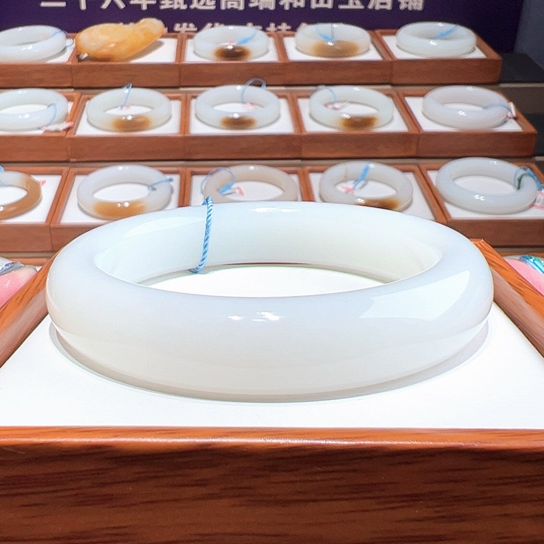 和田玉手镯 59 60未镶嵌