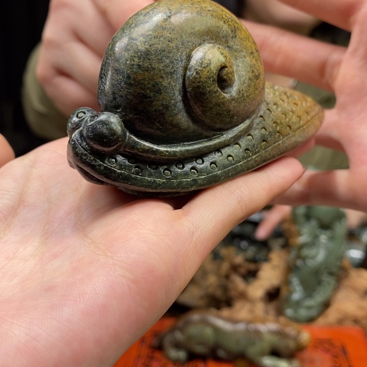 岫岩河磨玉（透闪石质玉）颈饰未镶嵌