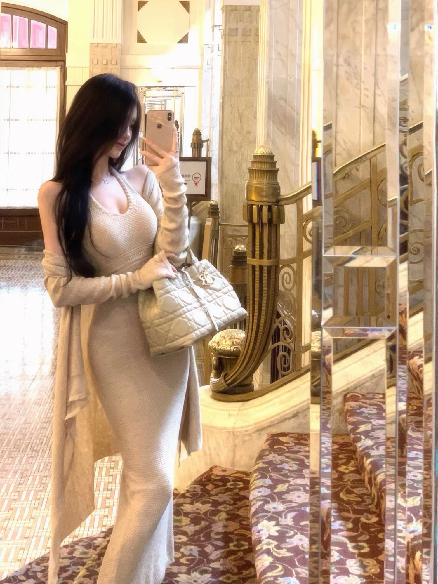 纯欲风设计套装挂脖针织中长款包臀裙搭配长开衫两件套女