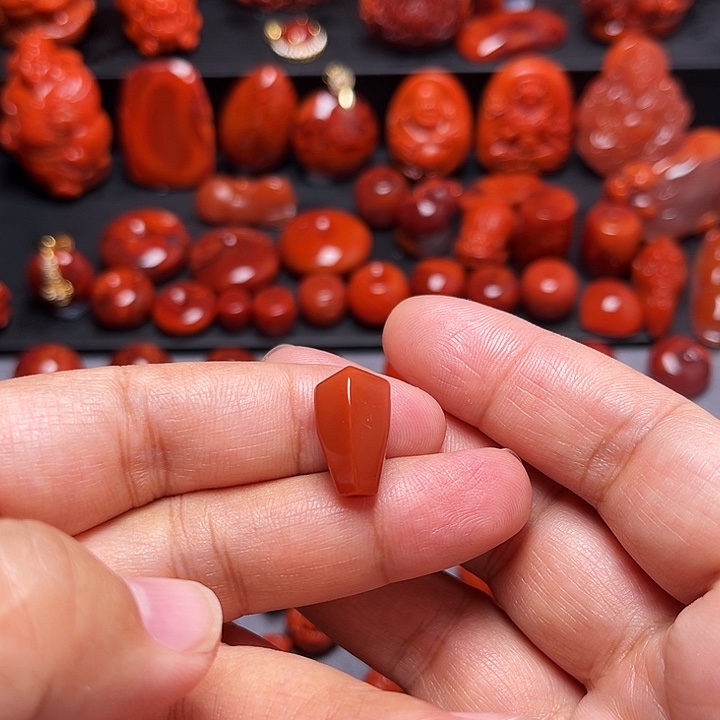 南红玛瑙未镶嵌配饰鲨鱼呗三通10mm