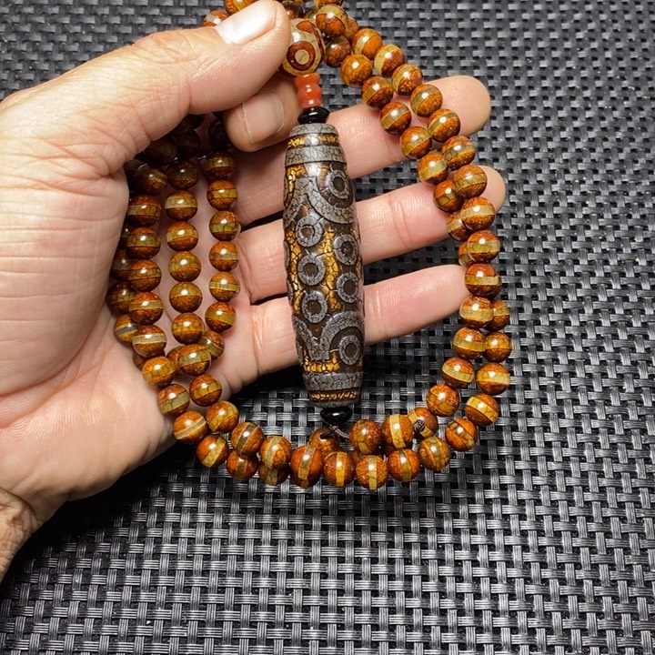 熊***猫玛瑙/玉髓未镶嵌手链